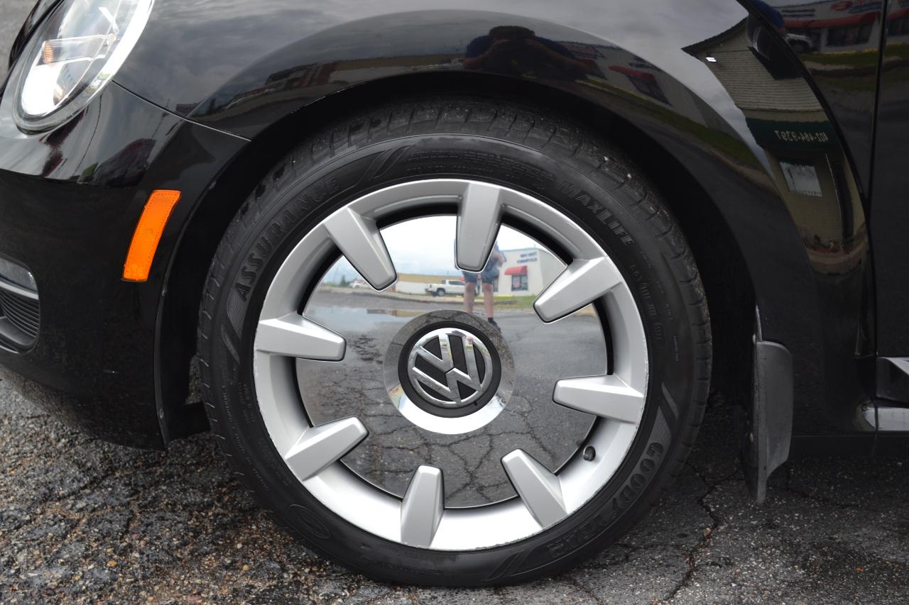 Volkswagen Beetle 1.8T Convertible 2015
