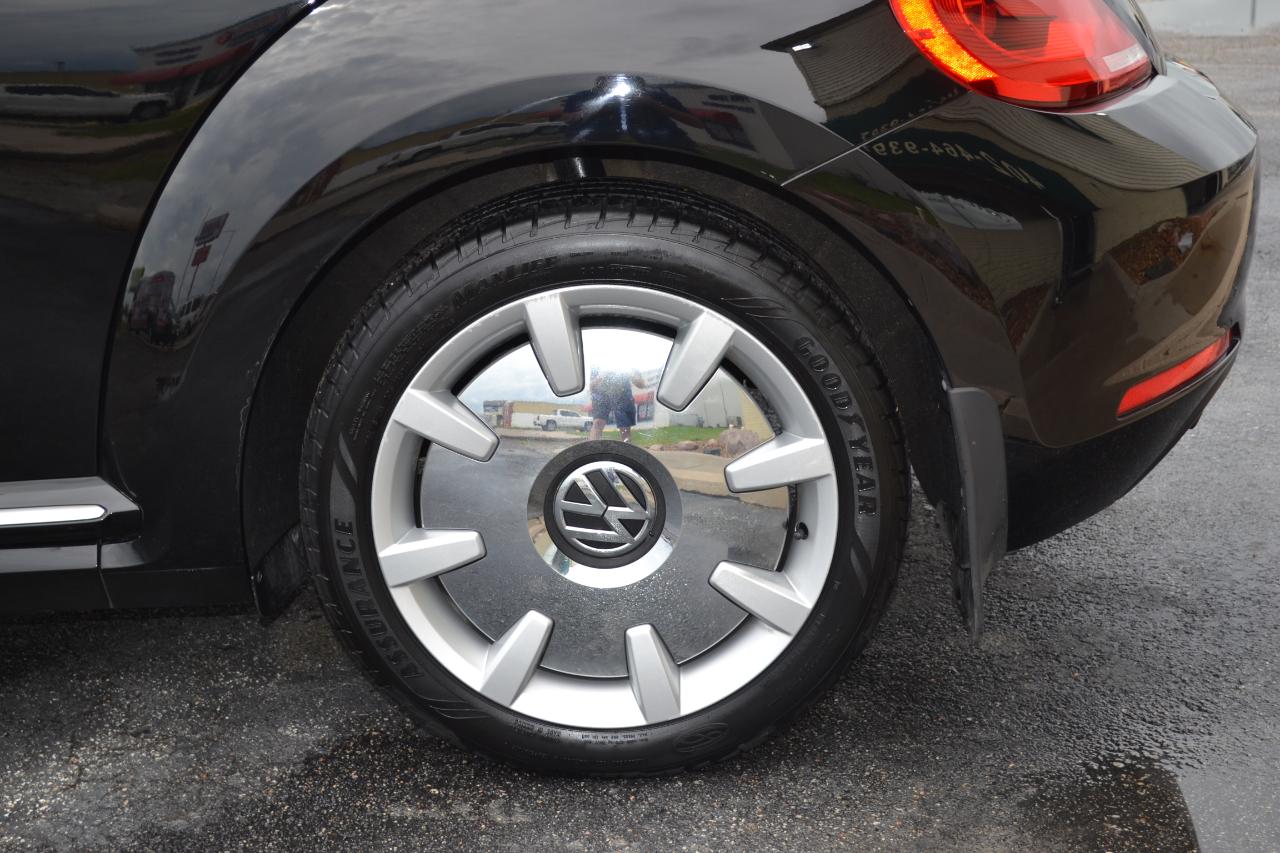 Volkswagen Beetle 1.8T Convertible 2015