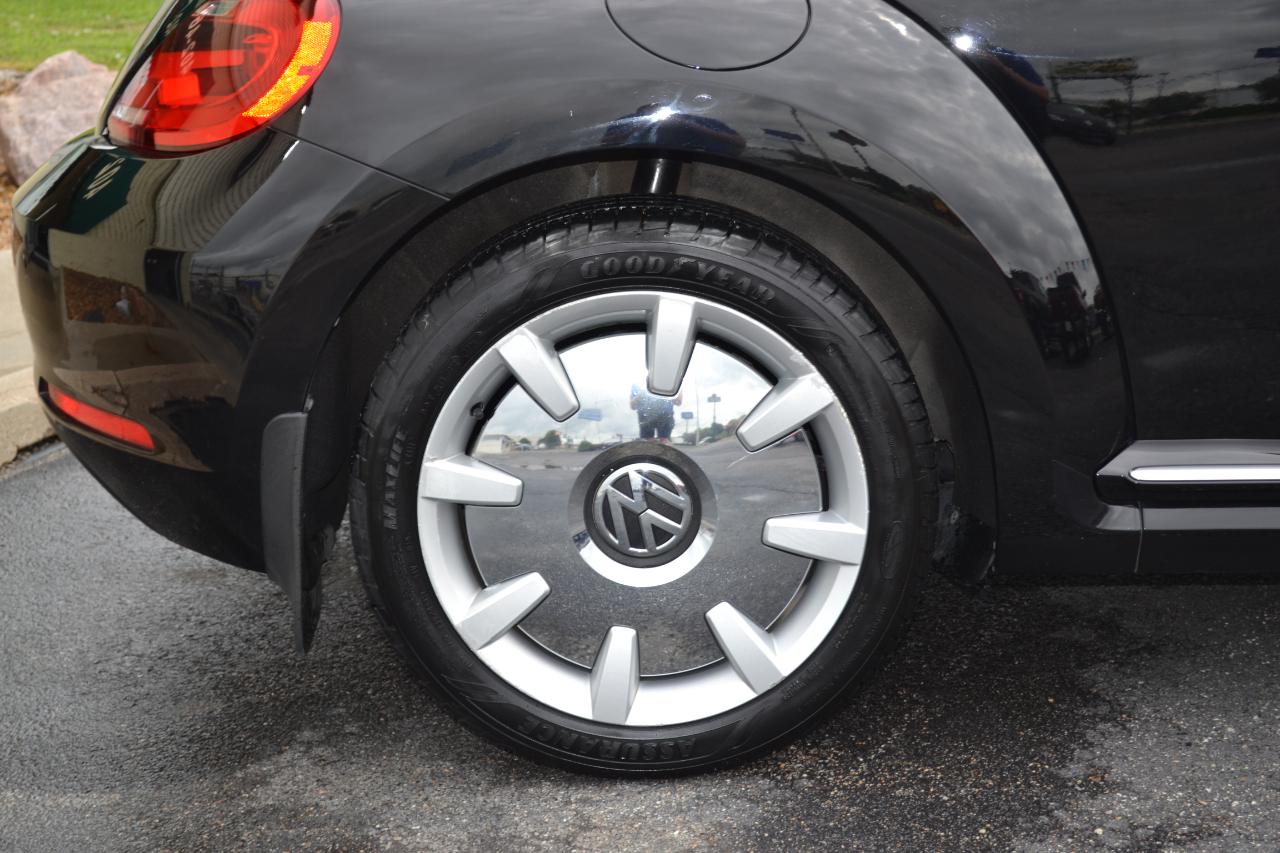 Volkswagen Beetle 1.8T Convertible 2015