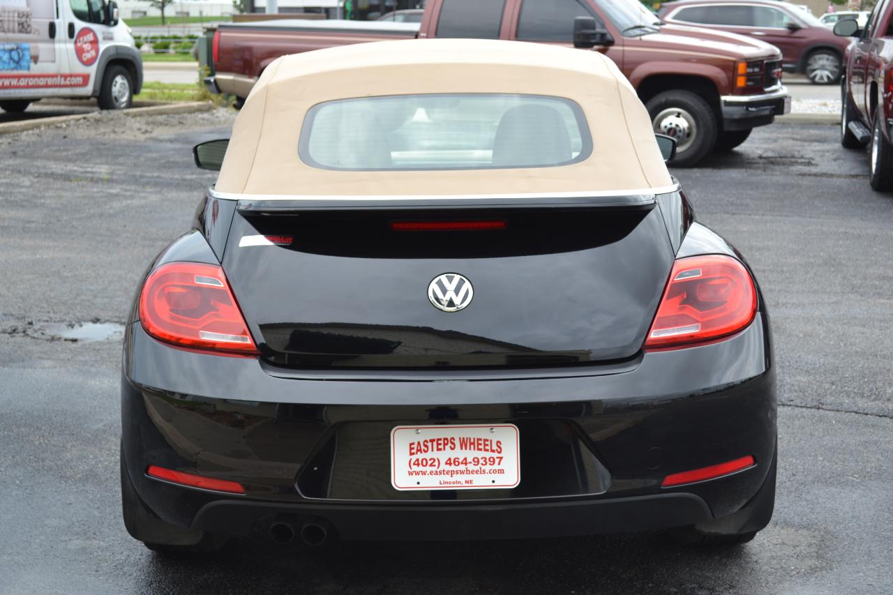 Volkswagen Beetle 1.8T Convertible 2015