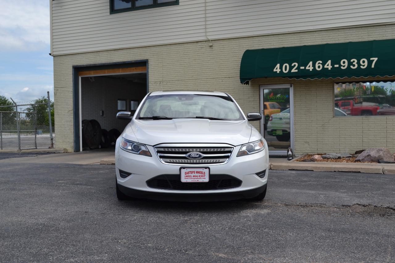 Ford Taurus Limited AWD 2010