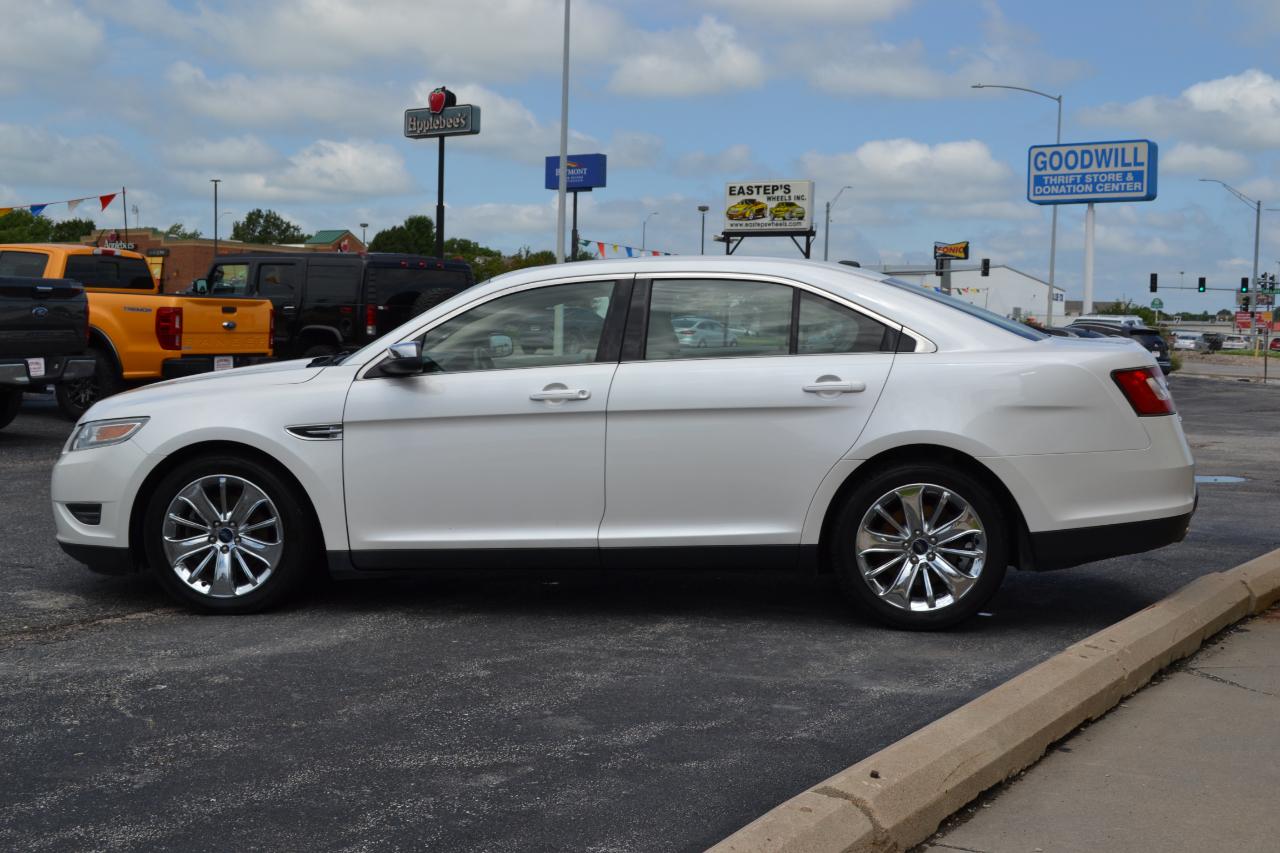 Ford Taurus Limited AWD 2010