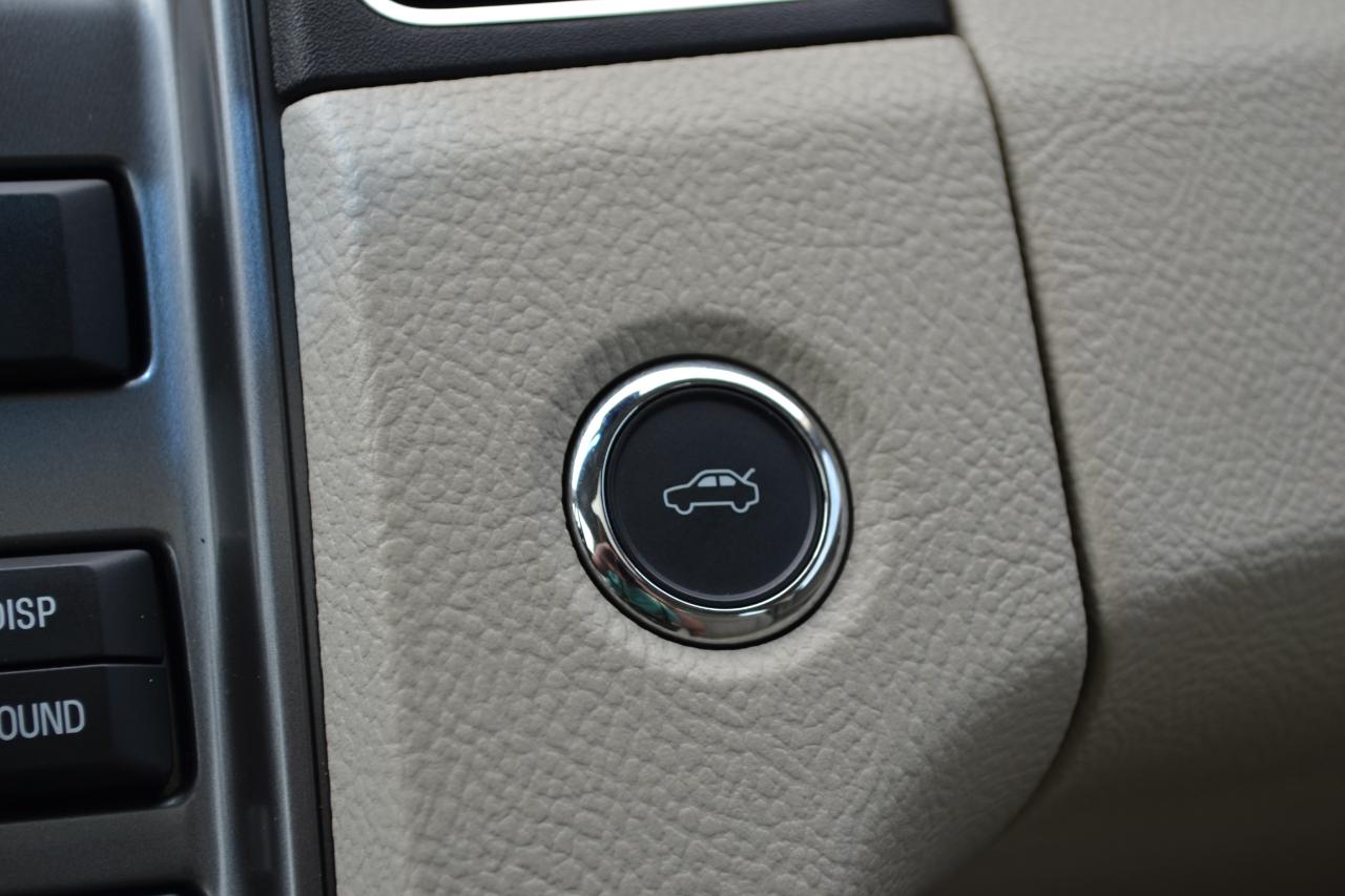 Ford Taurus Limited AWD 2010