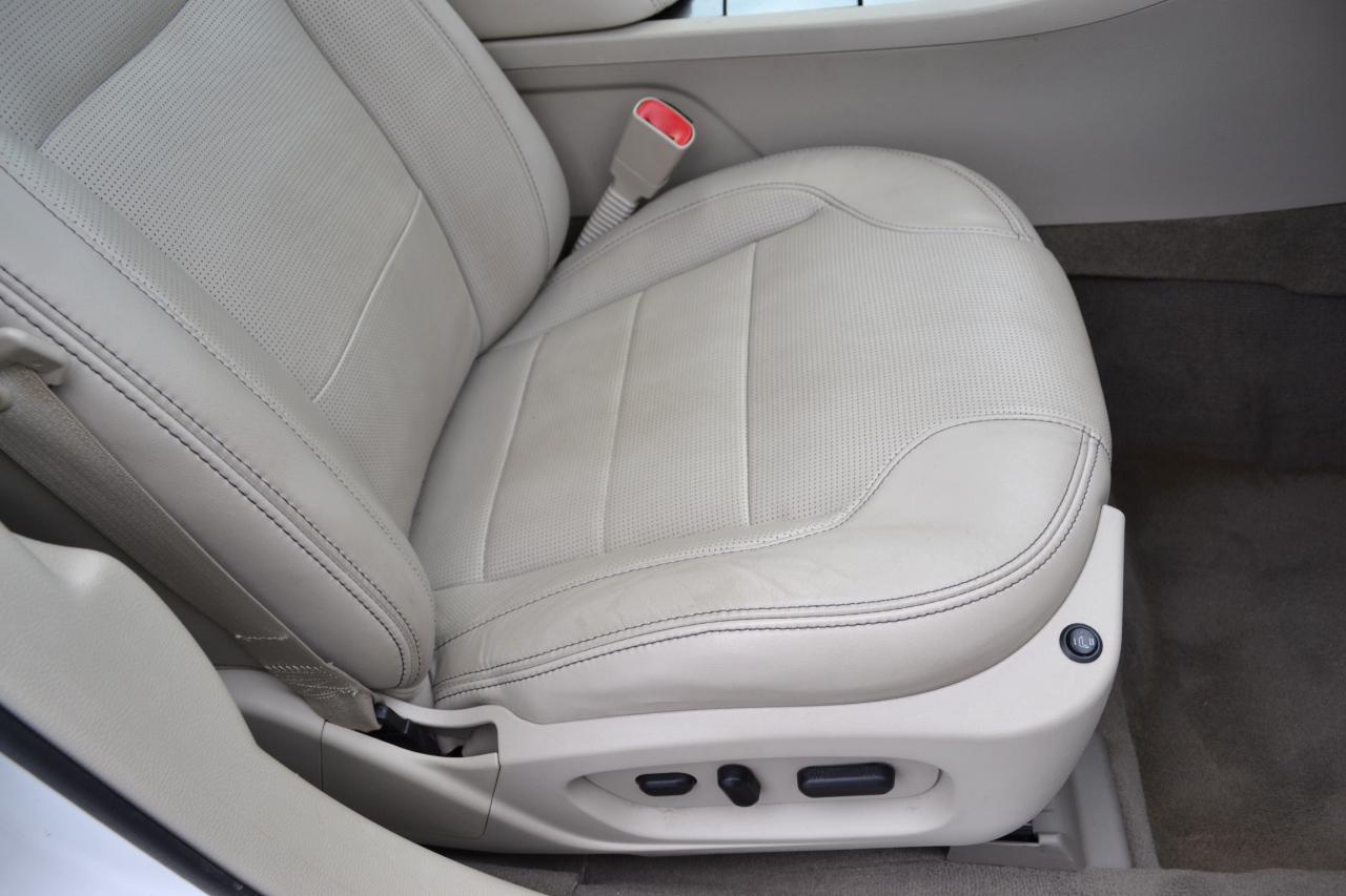Ford Taurus Limited AWD 2010