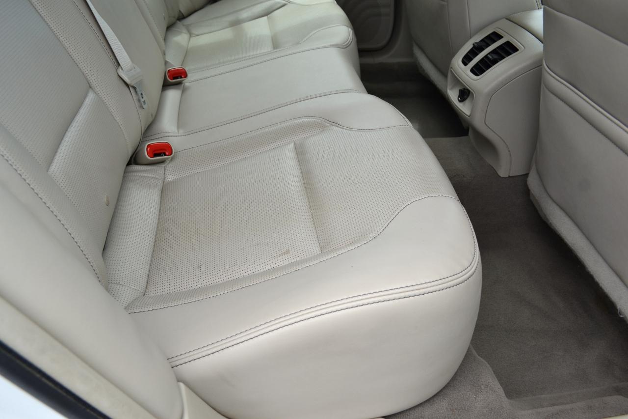 Ford Taurus Limited AWD 2010