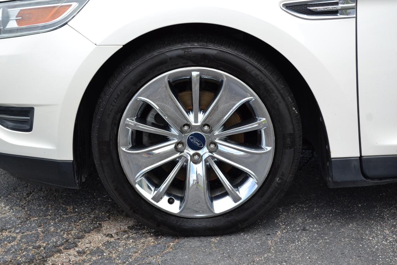 Ford Taurus Limited AWD 2010