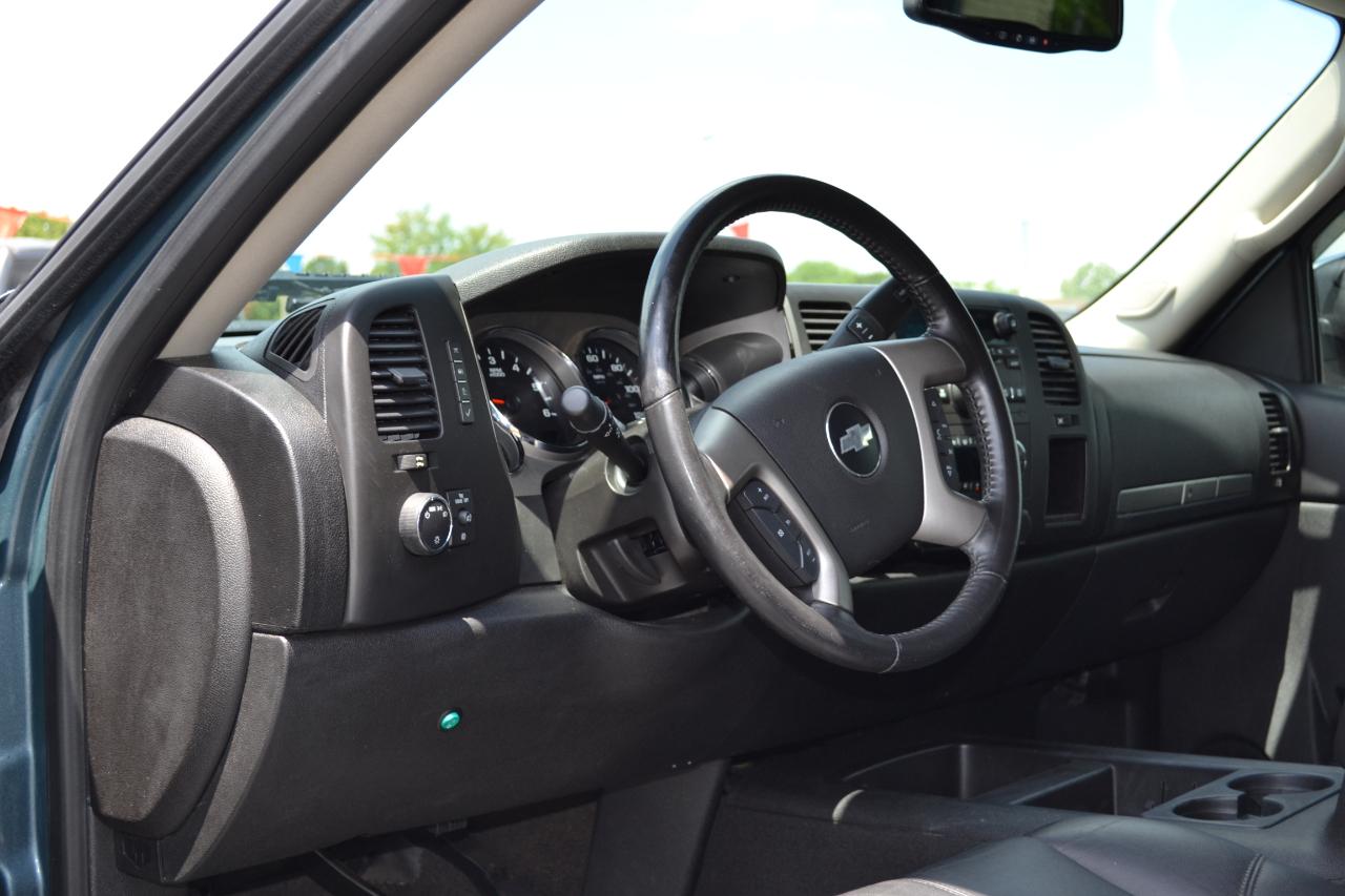 Chevrolet Silverado 1500 LT Crew Cab 4WD 2012