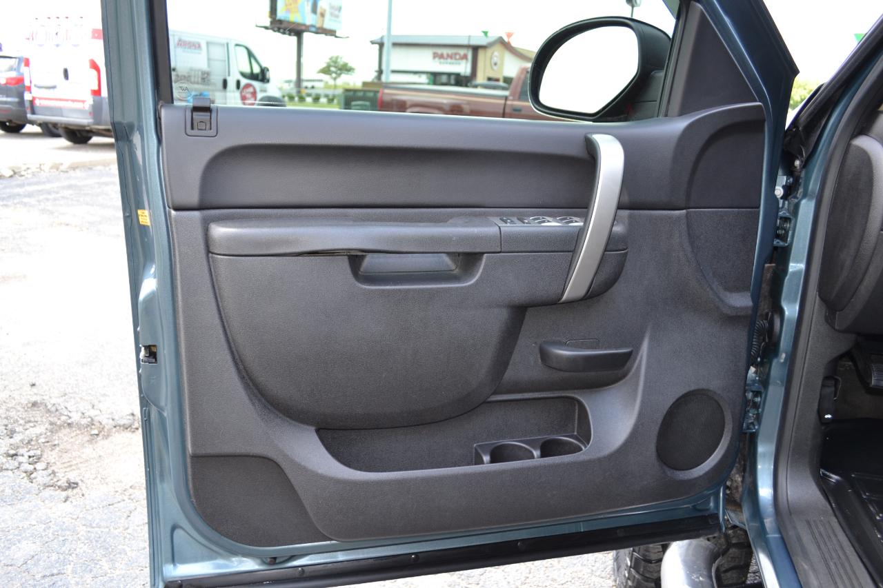 Chevrolet Silverado 1500 LT Crew Cab 4WD 2012