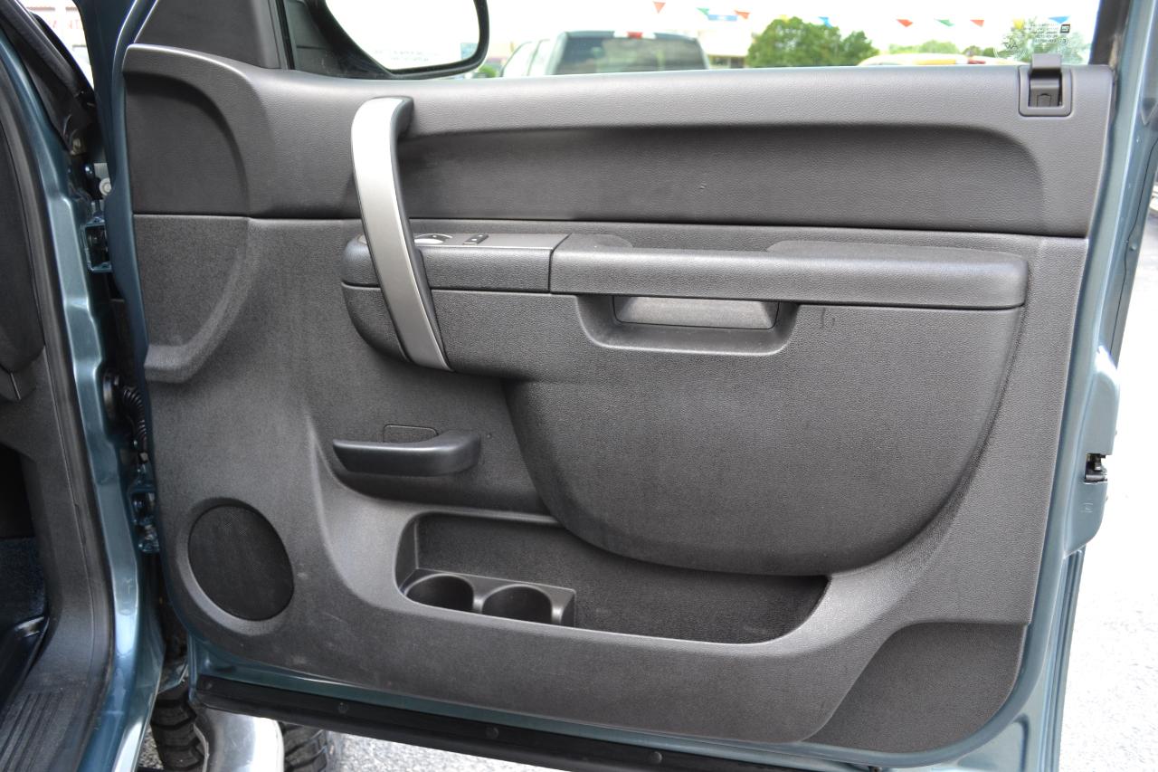 Chevrolet Silverado 1500 LT Crew Cab 4WD 2012