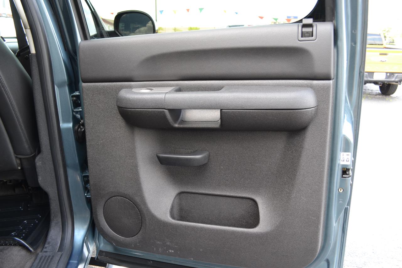 Chevrolet Silverado 1500 LT Crew Cab 4WD 2012