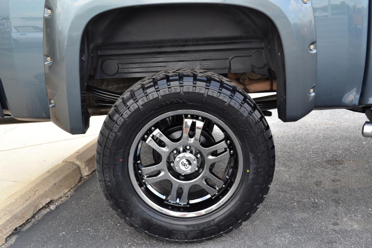 Chevrolet Silverado 1500 LT Crew Cab 4WD 2012