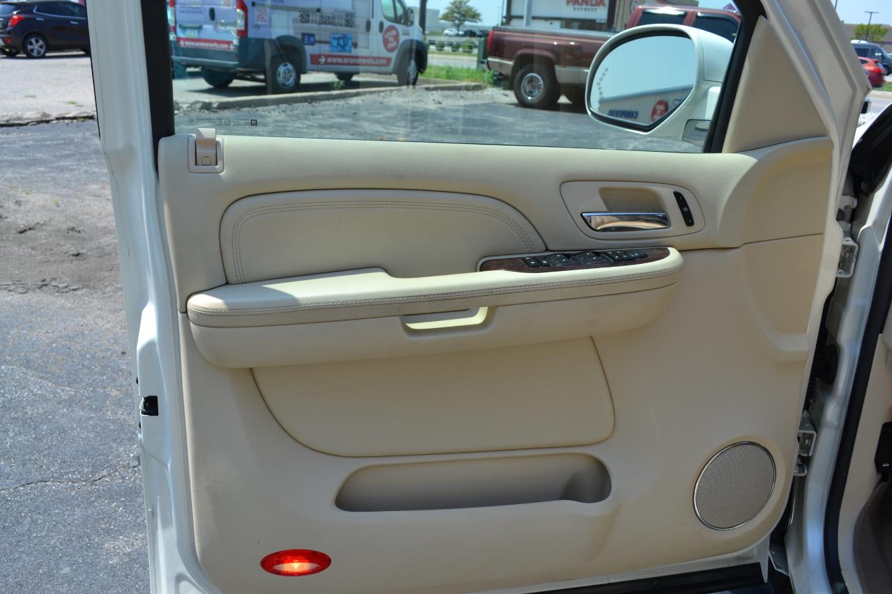 Cadillac Escalade EXT Sport Utility Truck 2008