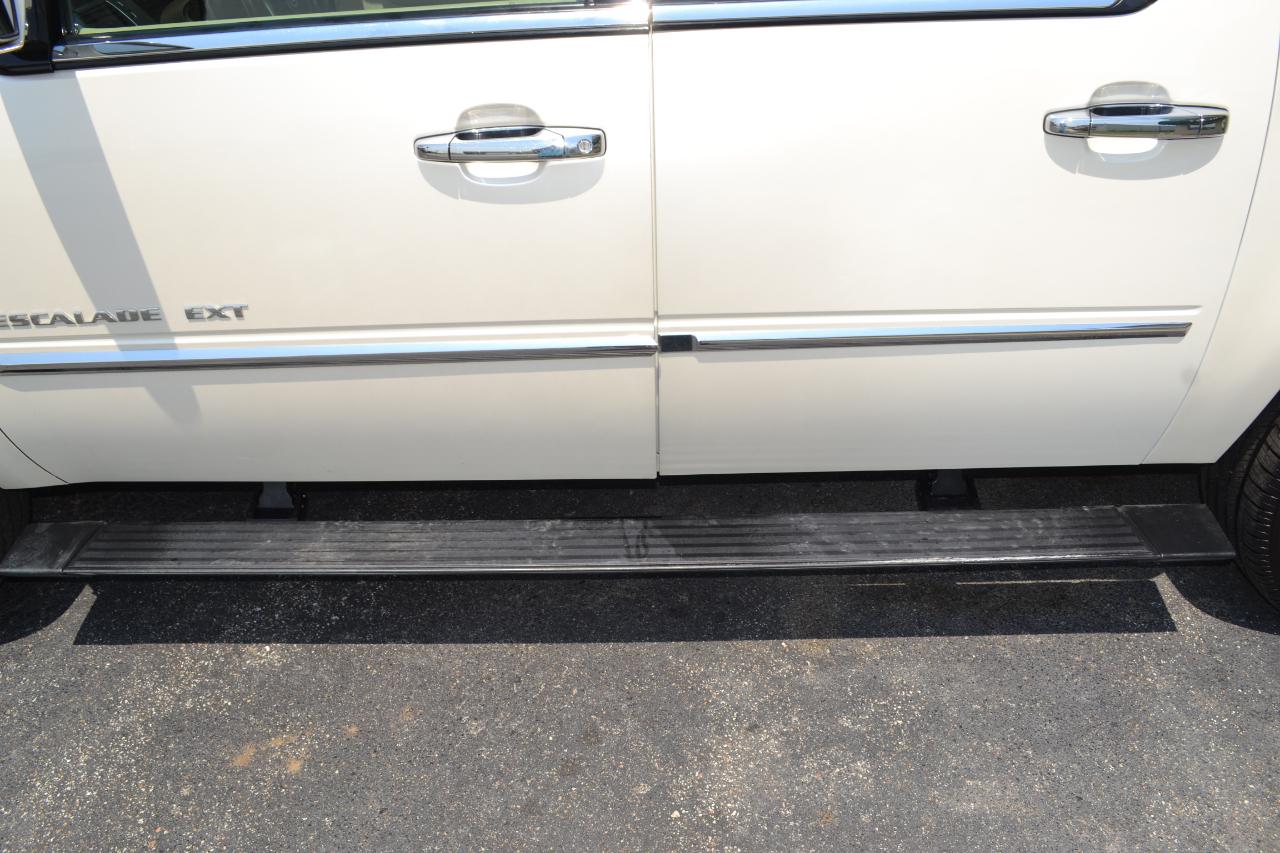 Cadillac Escalade EXT Sport Utility Truck 2008
