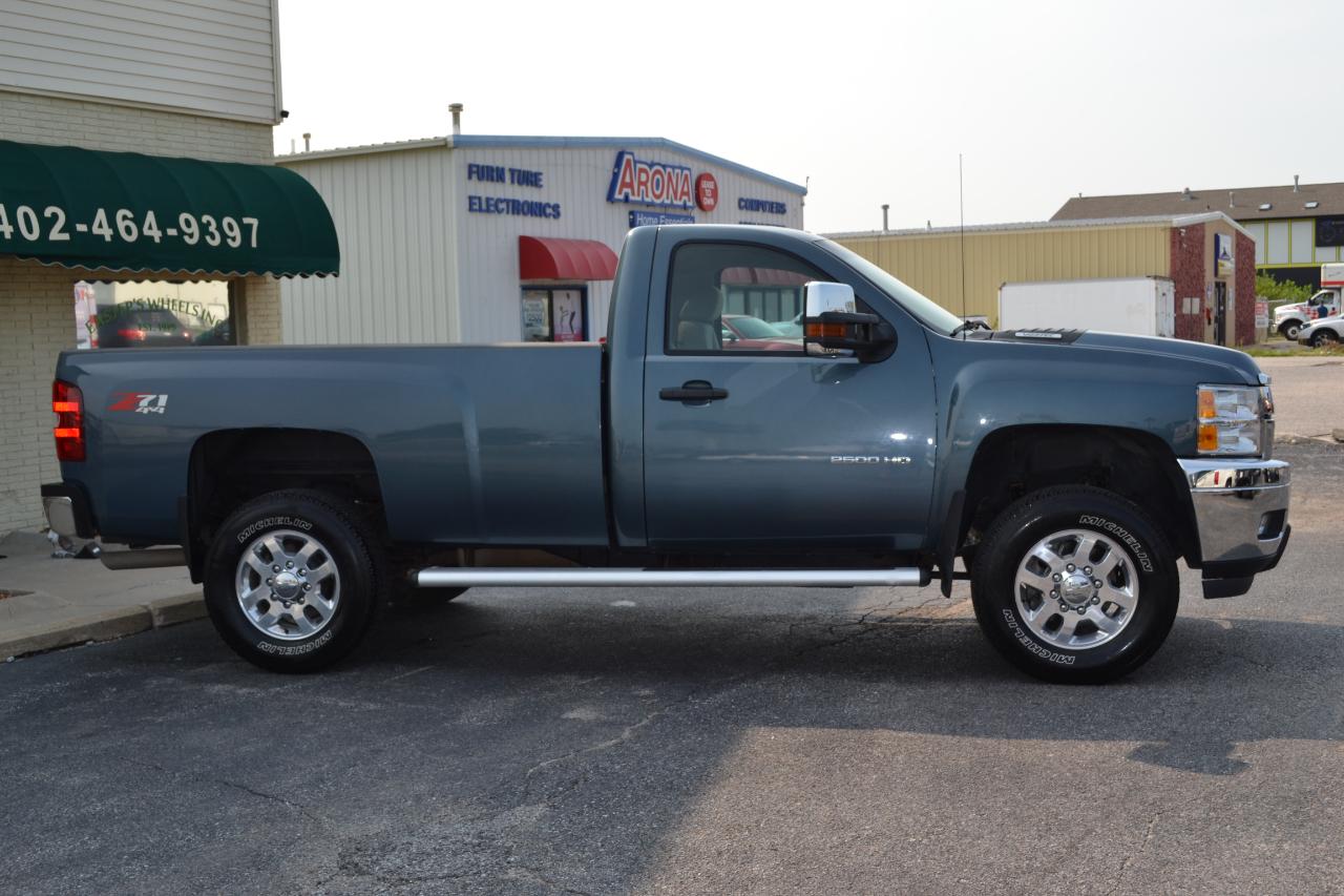 Chevrolet Silverado 2500HD LT Long Box 4WD 2011