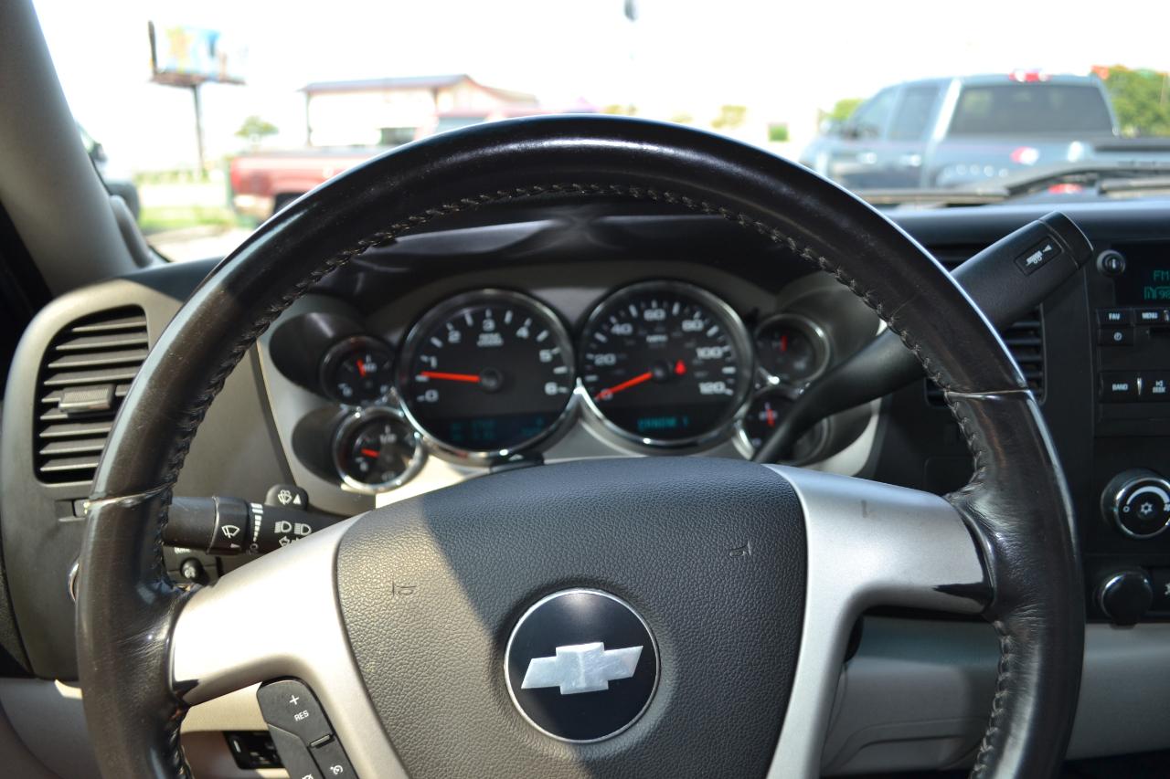 Chevrolet Silverado 2500HD LT Long Box 4WD 2011
