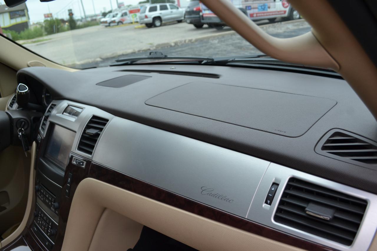 Cadillac Escalade Premium AWD 2014