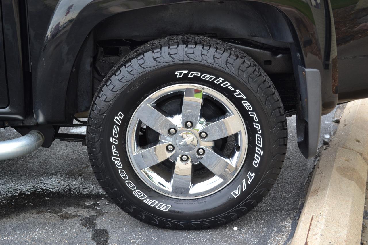 Chevrolet Colorado 2LT Crew Cab 4WD 2011