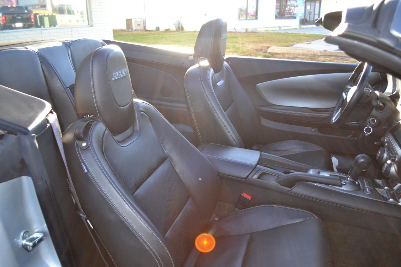 Chevrolet Camaro Convertible 2SS 2012