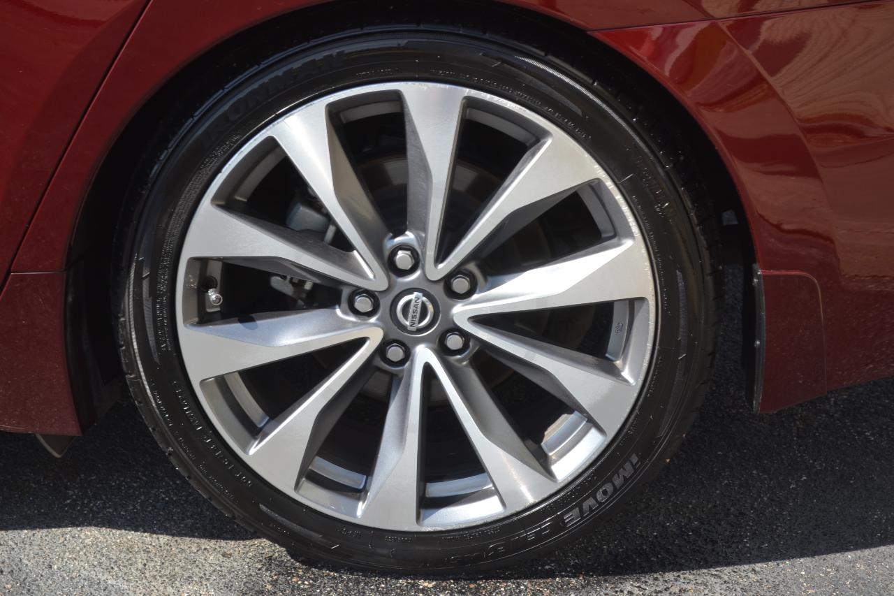 Nissan Maxima Platinum 2021