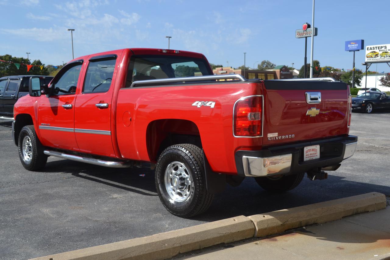 Chevrolet Silverado 2500HD Work Truck Crew Cab 4WD 2010
