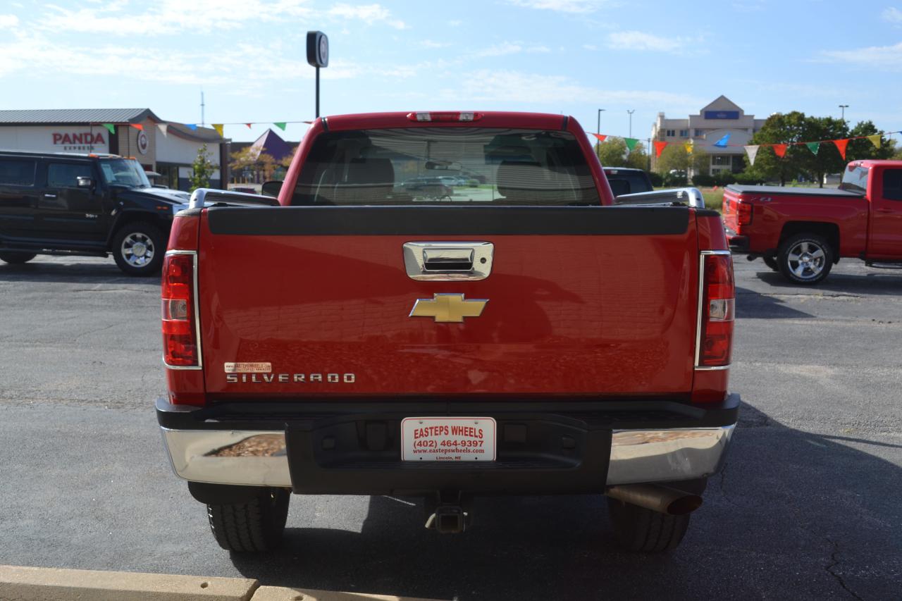 Chevrolet Silverado 2500HD Work Truck Crew Cab 4WD 2010