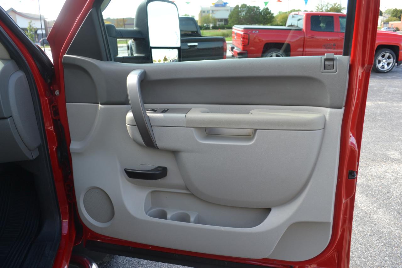 Chevrolet Silverado 2500HD Work Truck Crew Cab 4WD 2010