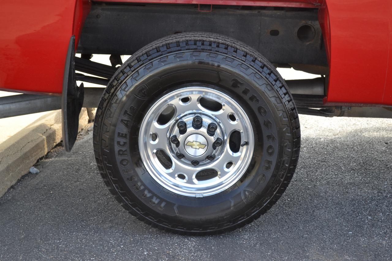 Chevrolet Silverado 2500HD Work Truck Crew Cab 4WD 2010