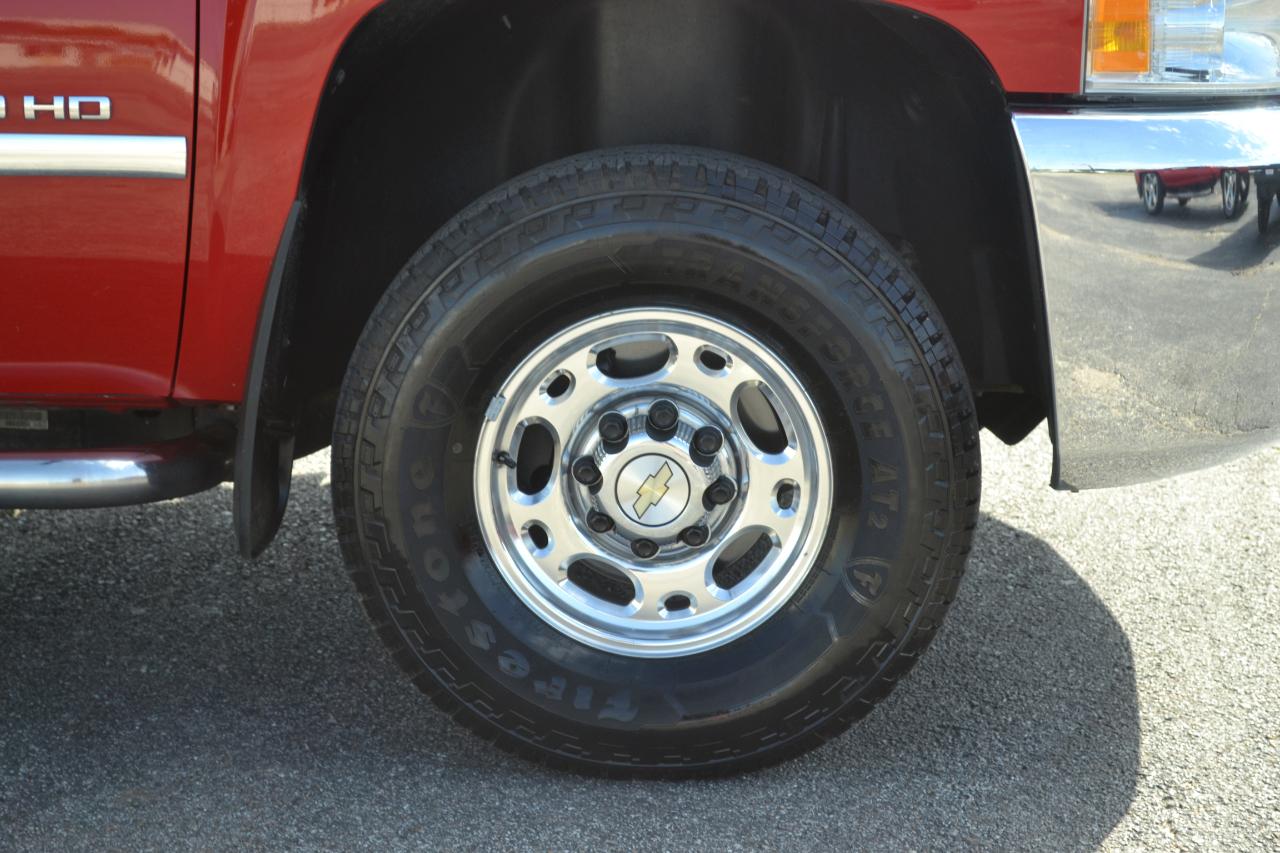 Chevrolet Silverado 2500HD Work Truck Crew Cab 4WD 2010