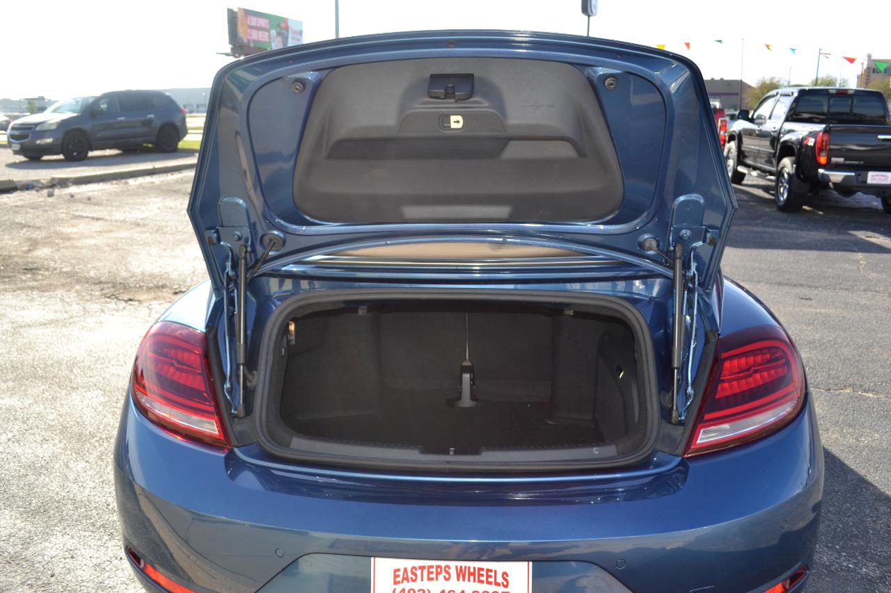 Volkswagen Beetle 2.0T SE Convertible 2018