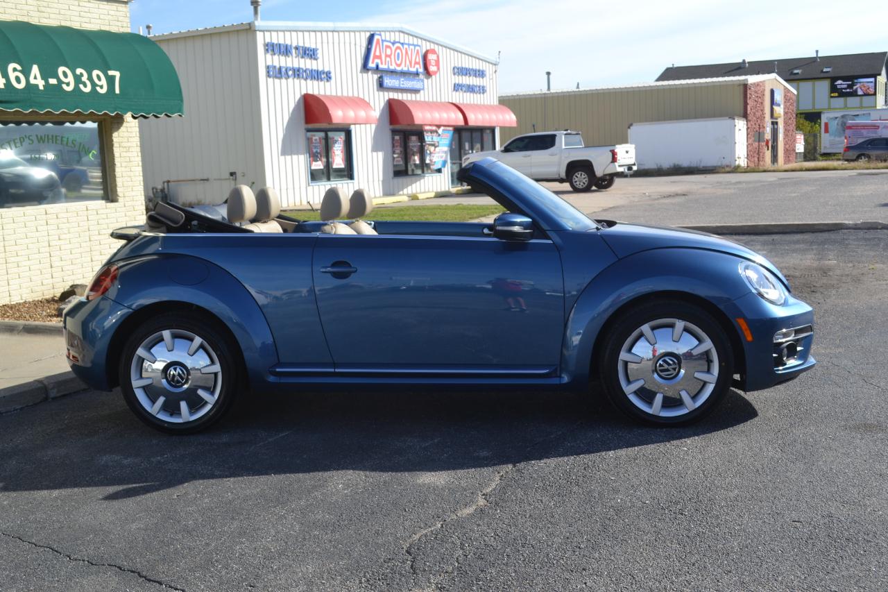 Volkswagen Beetle 2.0T SE Convertible 2018
