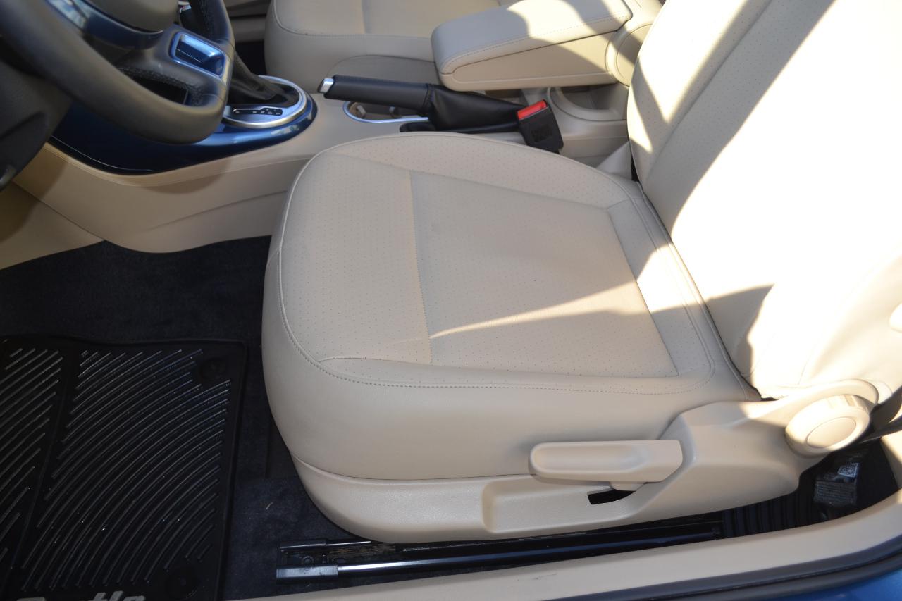 Volkswagen Beetle 2.0T SE Convertible 2018