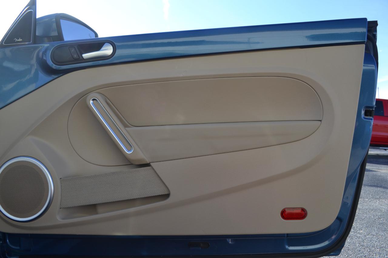 Volkswagen Beetle 2.0T SE Convertible 2018
