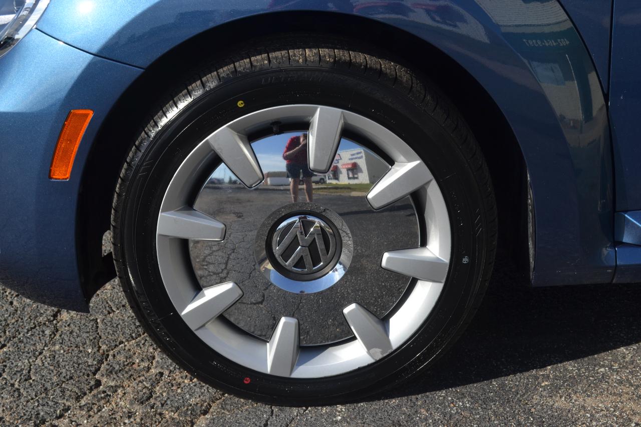 Volkswagen Beetle 2.0T SE Convertible 2018