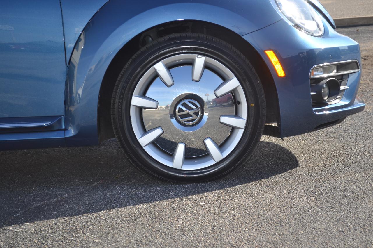 Volkswagen Beetle 2.0T SE Convertible 2018