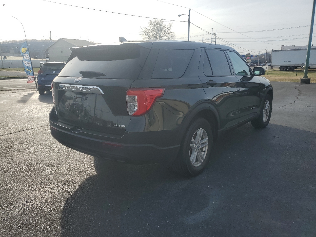 Ford Explorer Base AWD 2023