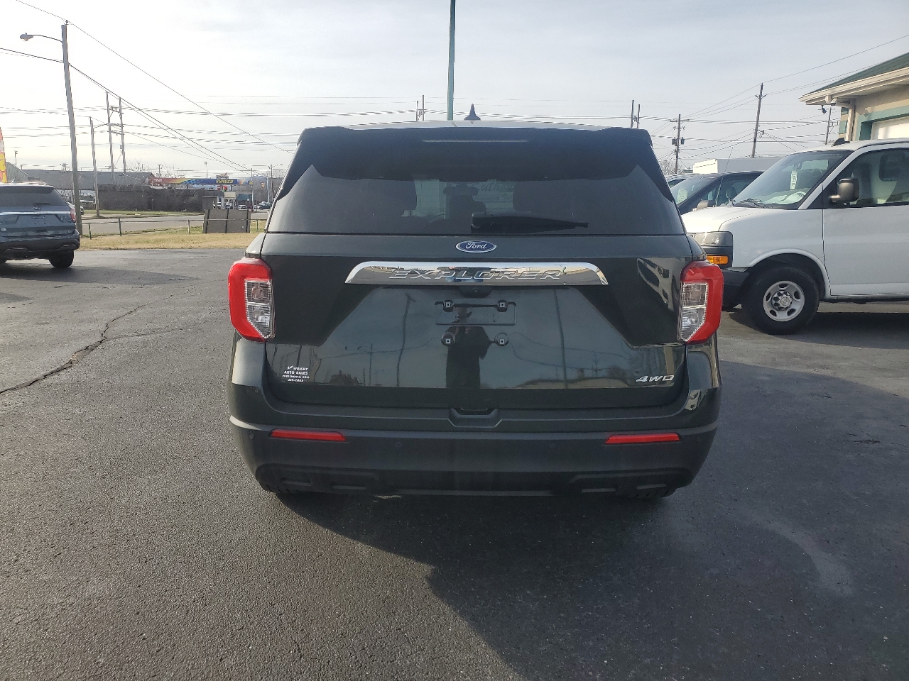 Ford Explorer Base AWD 2023