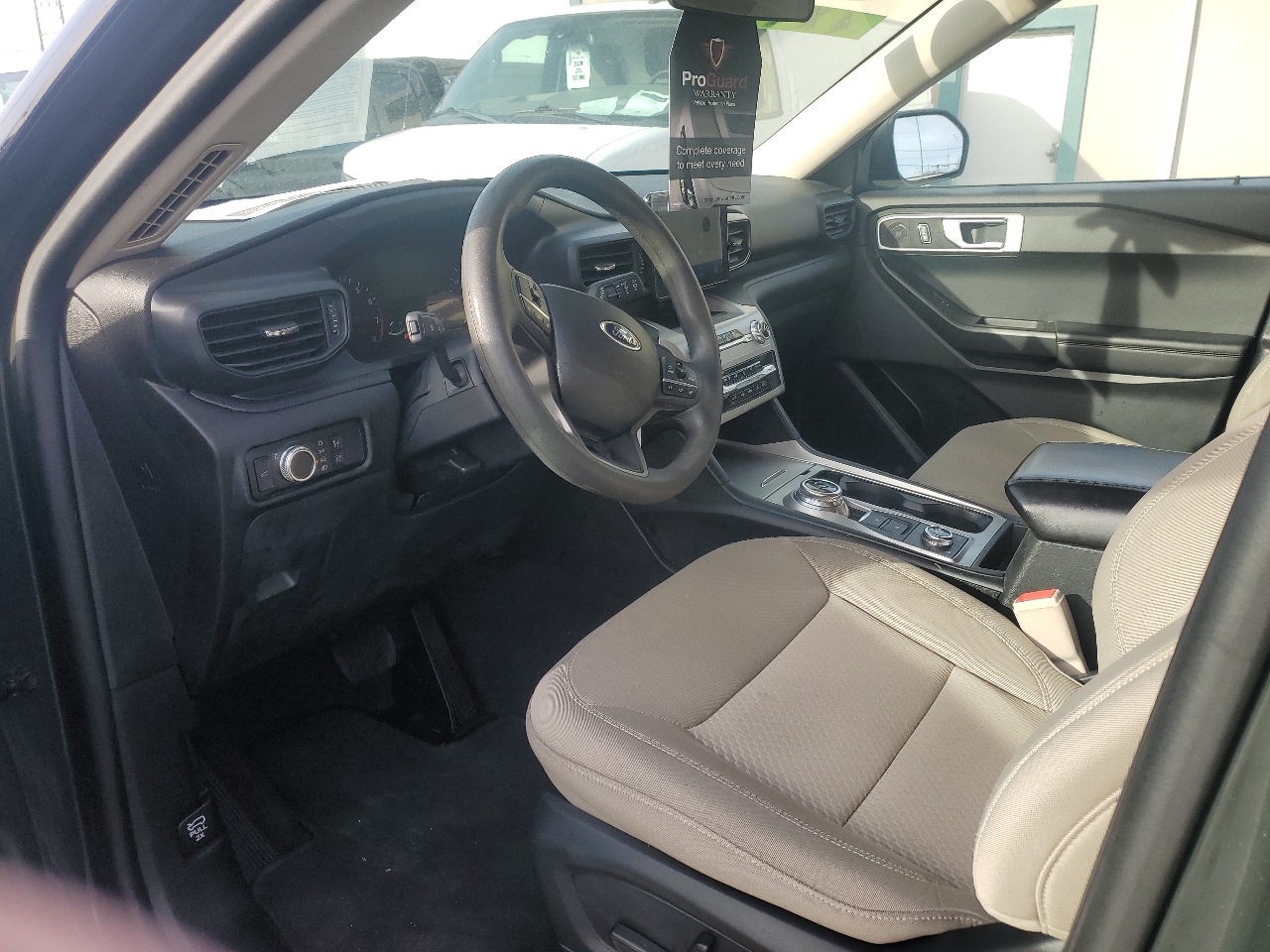 Ford Explorer Base AWD 2023