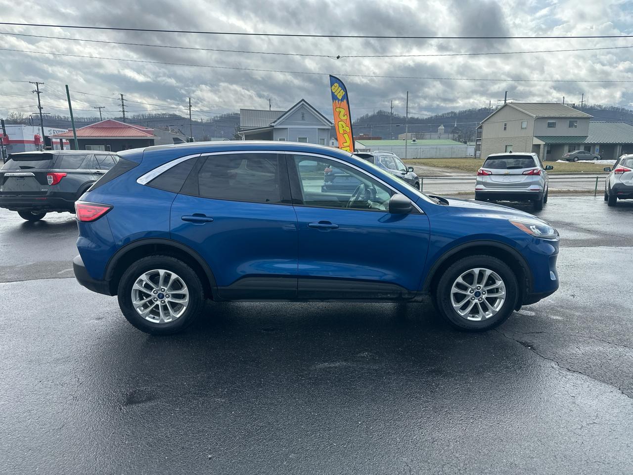 Ford Escape Hybrid SE AWD 2022