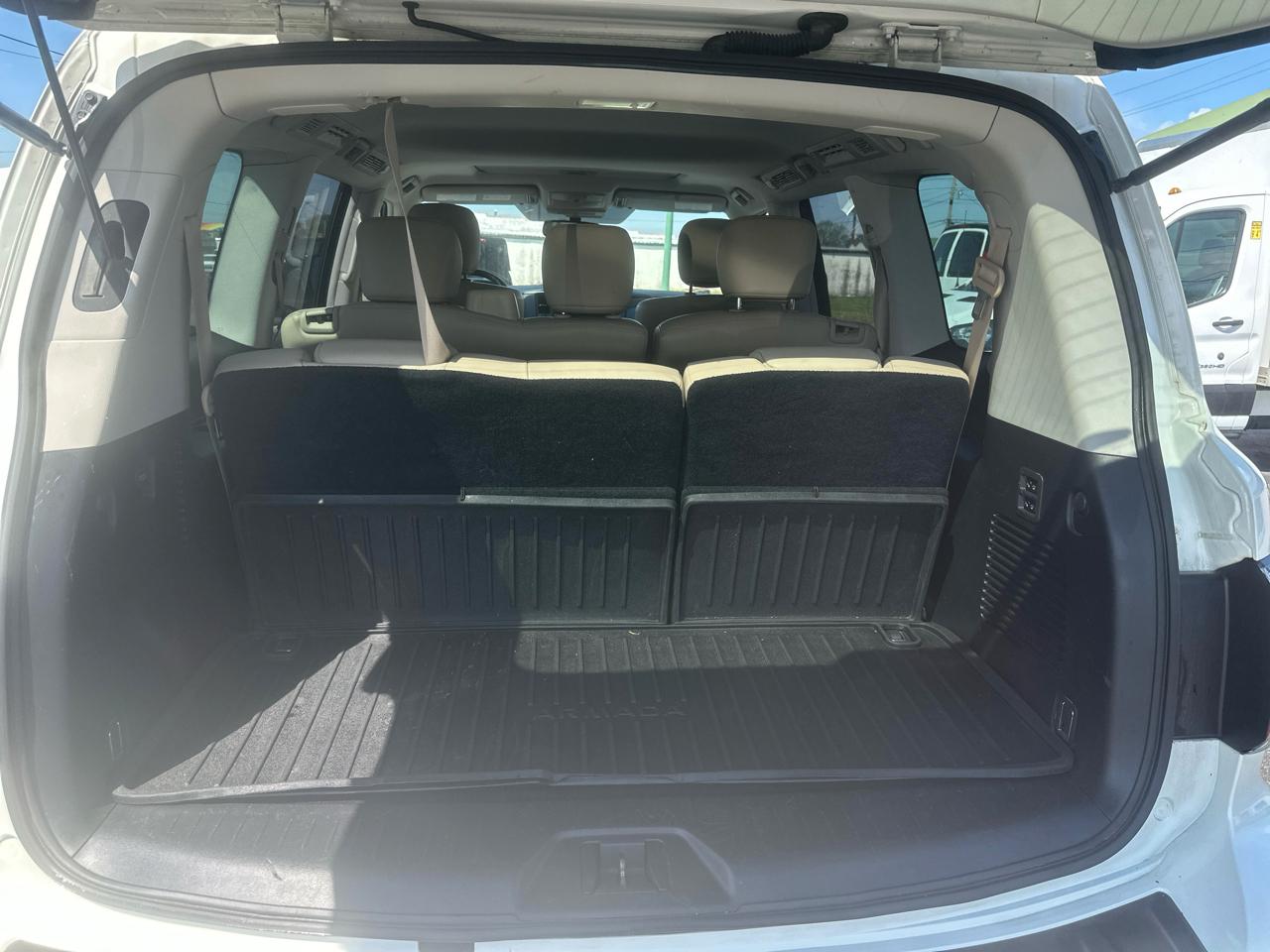 Nissan Armada SV AWD 2018