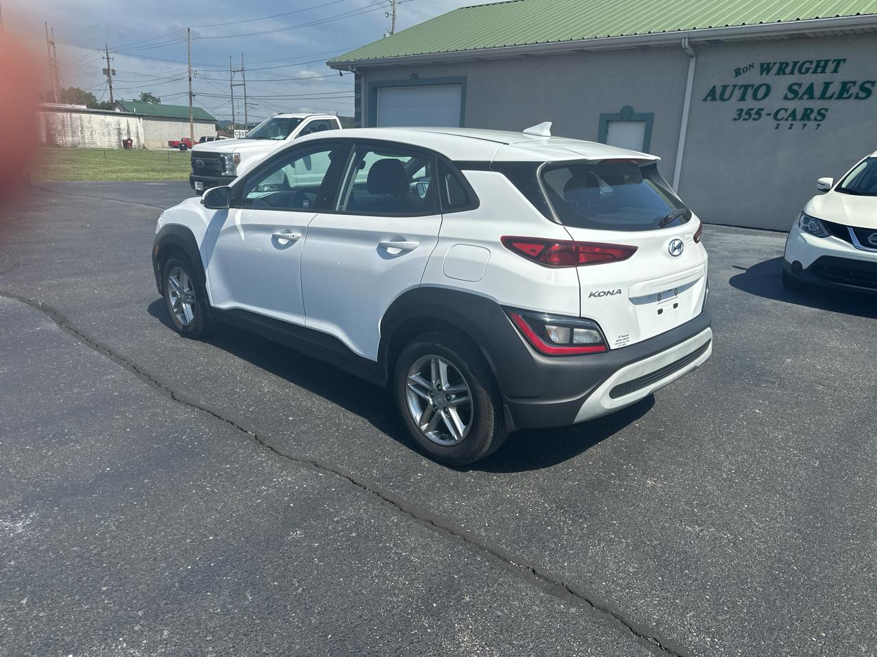 Hyundai Kona SE 2023