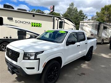 2023 Nissan Frontier Crew Cab 4x4 SV Auto