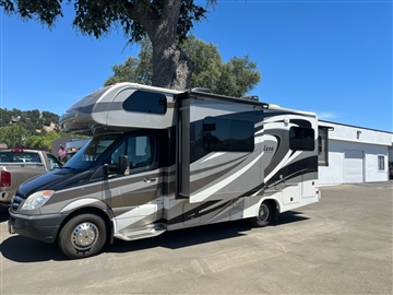 2014 Mercedes-Benz Sprinter Chassis-Cabs 2WD Reg Cab 170" WB