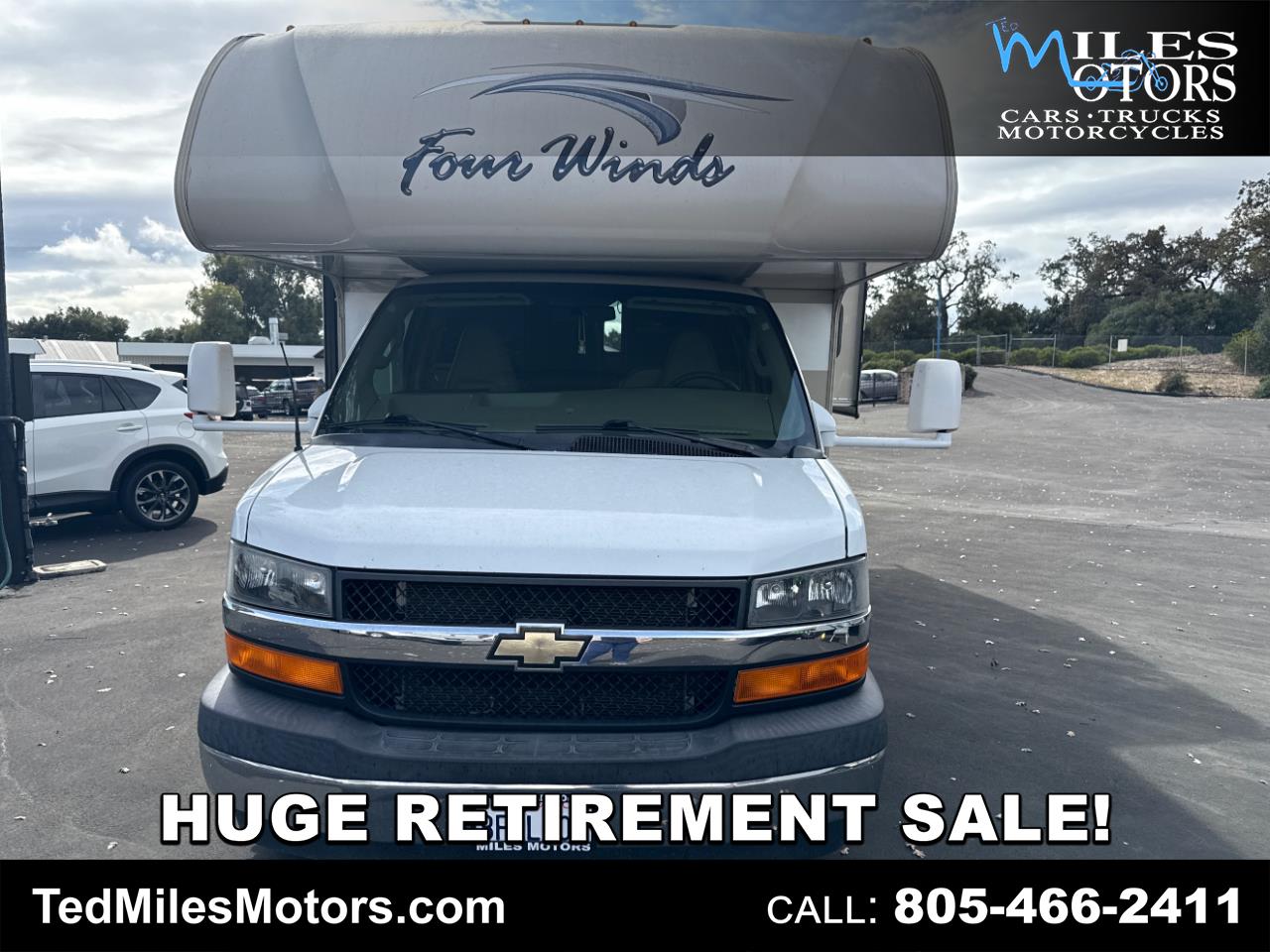 2017 Chevrolet Express Commercial Cutaway 3500 Van 159"