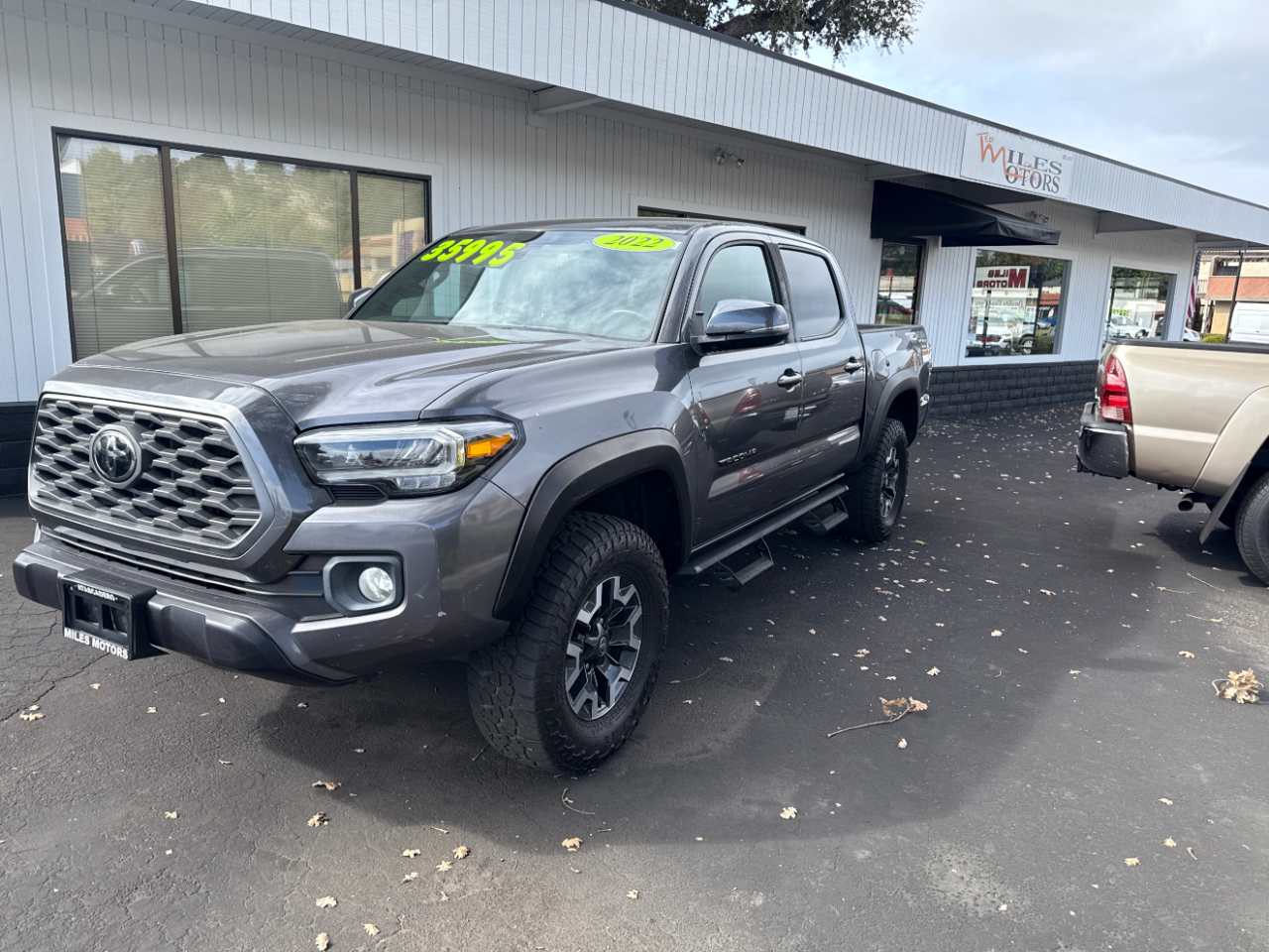 2022 Toyota Tacoma 4x4 TRD Double Cab V6 photo 3