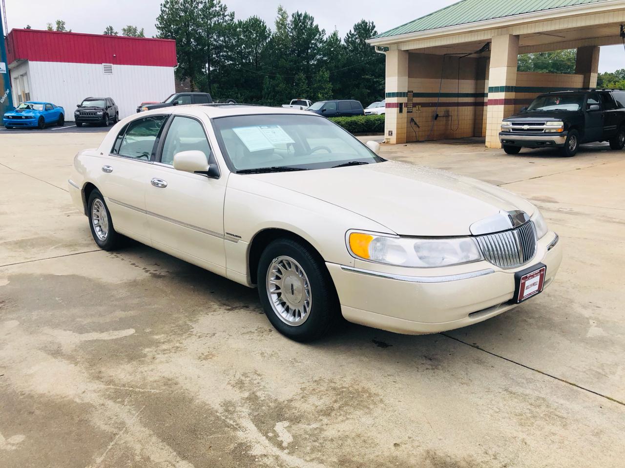 Used 1999 Lincoln Town Car 4dr Sdn Cartier for Sale in Griffin GA 30224 Bills Cars and Trucks