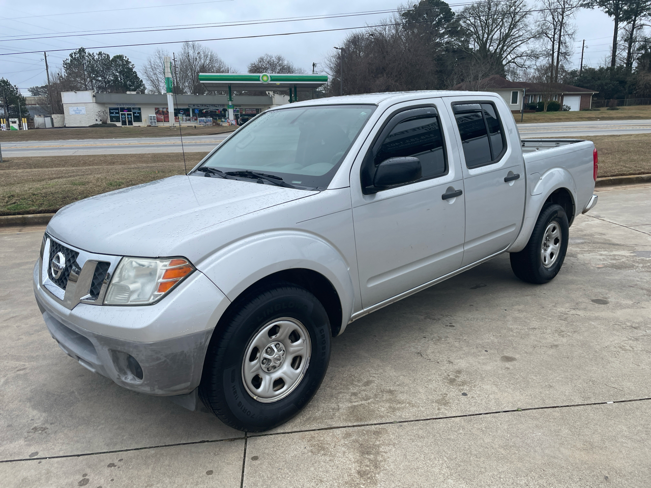 2016 Nissan Frontier 2WD Crew Cab SWB Auto S