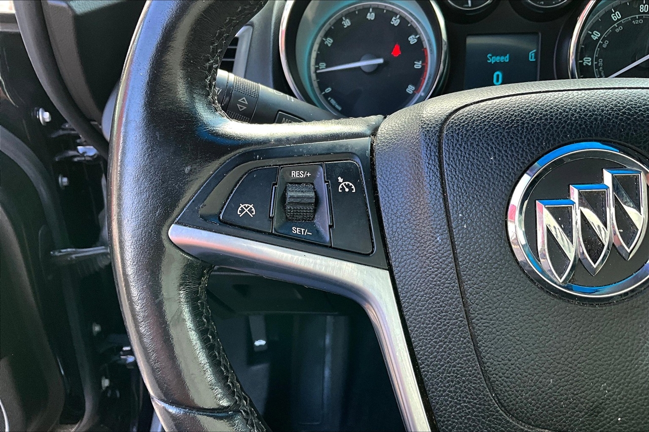 Buick Verano 4dr Sdn Leather Group 2012