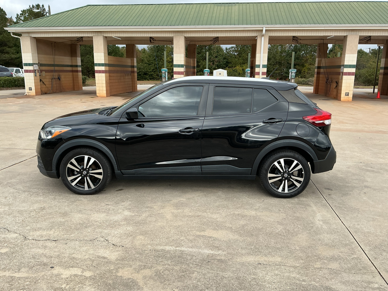 Nissan Kicks SV FWD 2020