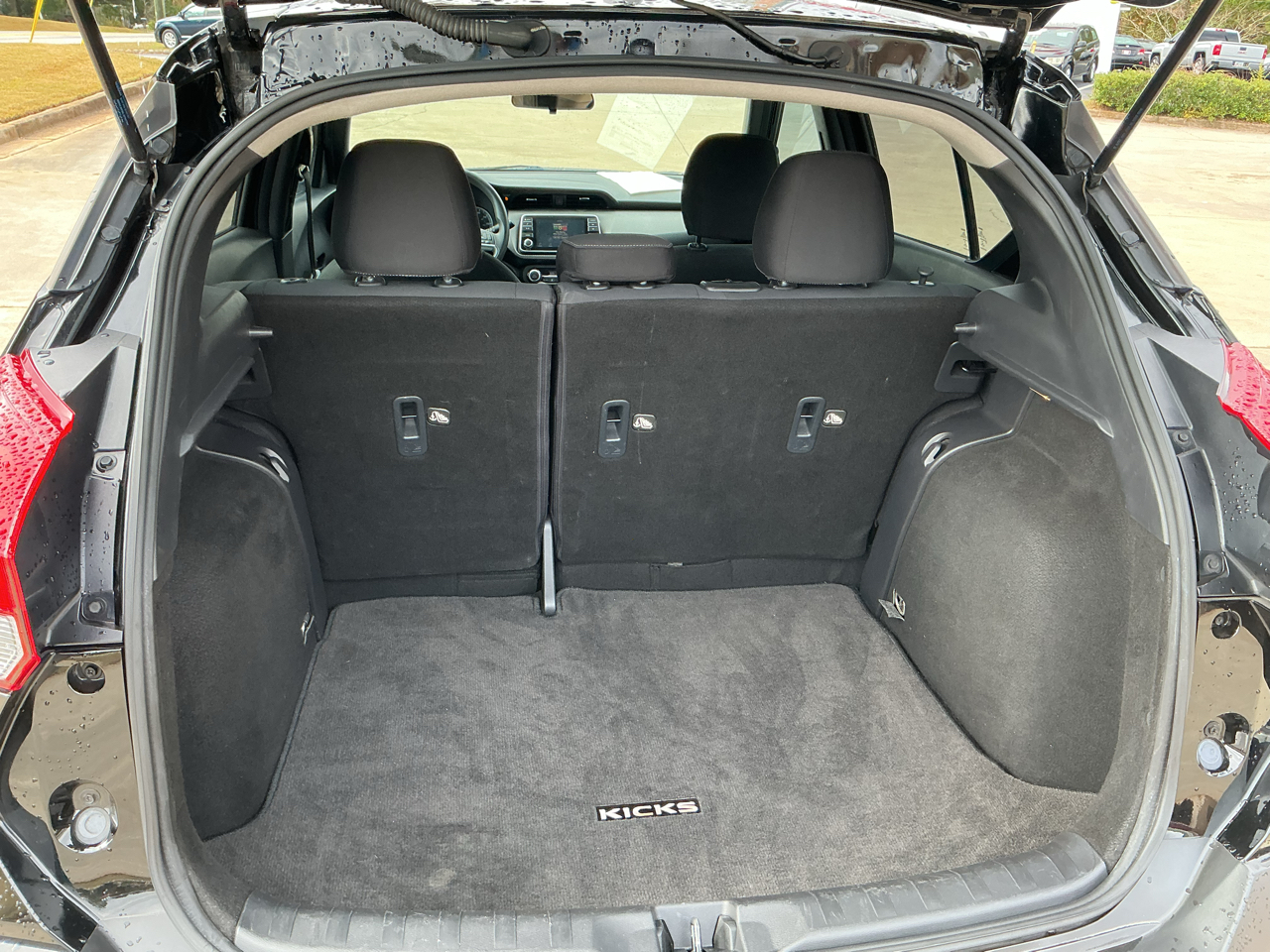 Nissan Kicks SV FWD 2020