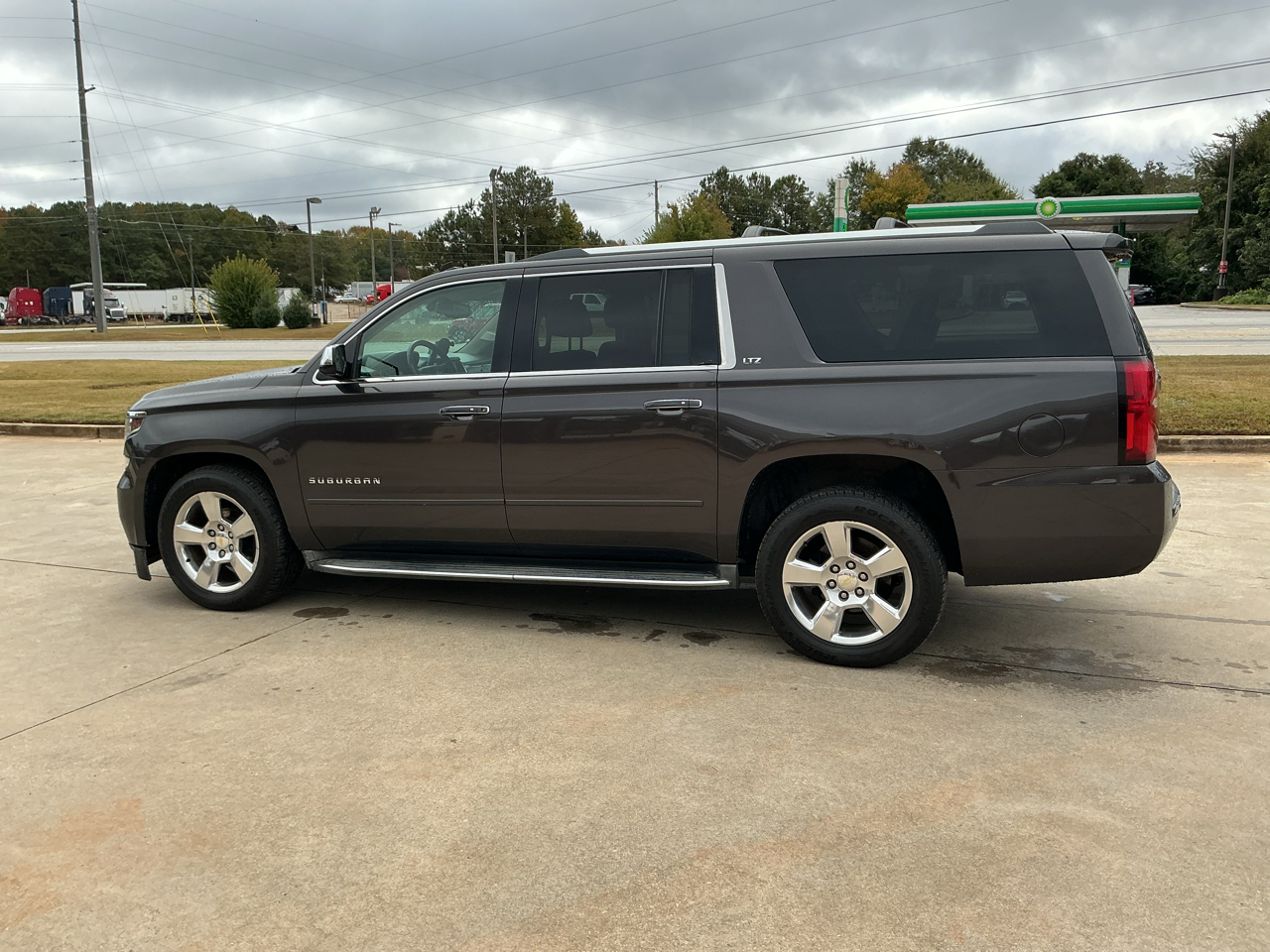 Chevrolet Suburban 2WD 4dr LTZ 2015